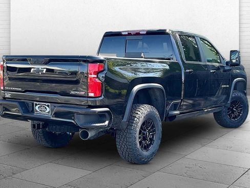 New 2026 Chevrolet Silverado 2500 ZR2 AWD/4WD image 15