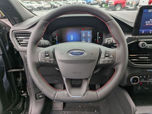 New 2026 Ford Escape ST-Line w/ Cold Weather Package AWD/4WD image 26