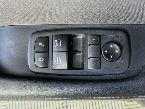 Used 2019 Dodge Challenger SXT RWD image 22
