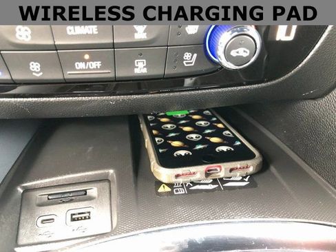 Used 2024 Buick Enclave Premium image 12