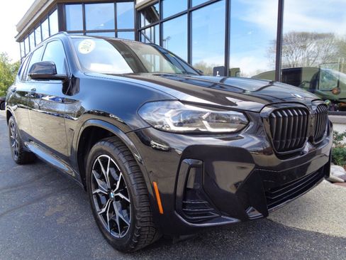 Used 2023 BMW X3 xDrive30i w/ M Sport Package AWD/4WD image 3