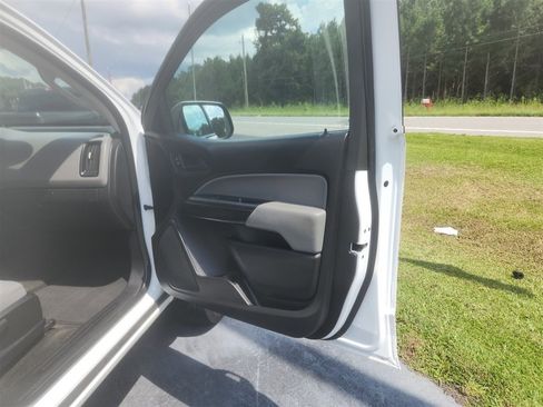 Used 2015 Chevrolet Colorado W/T w/ WT Convenience Package image 11