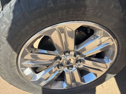 Certified 2018 Ford F150 Lariat image 3