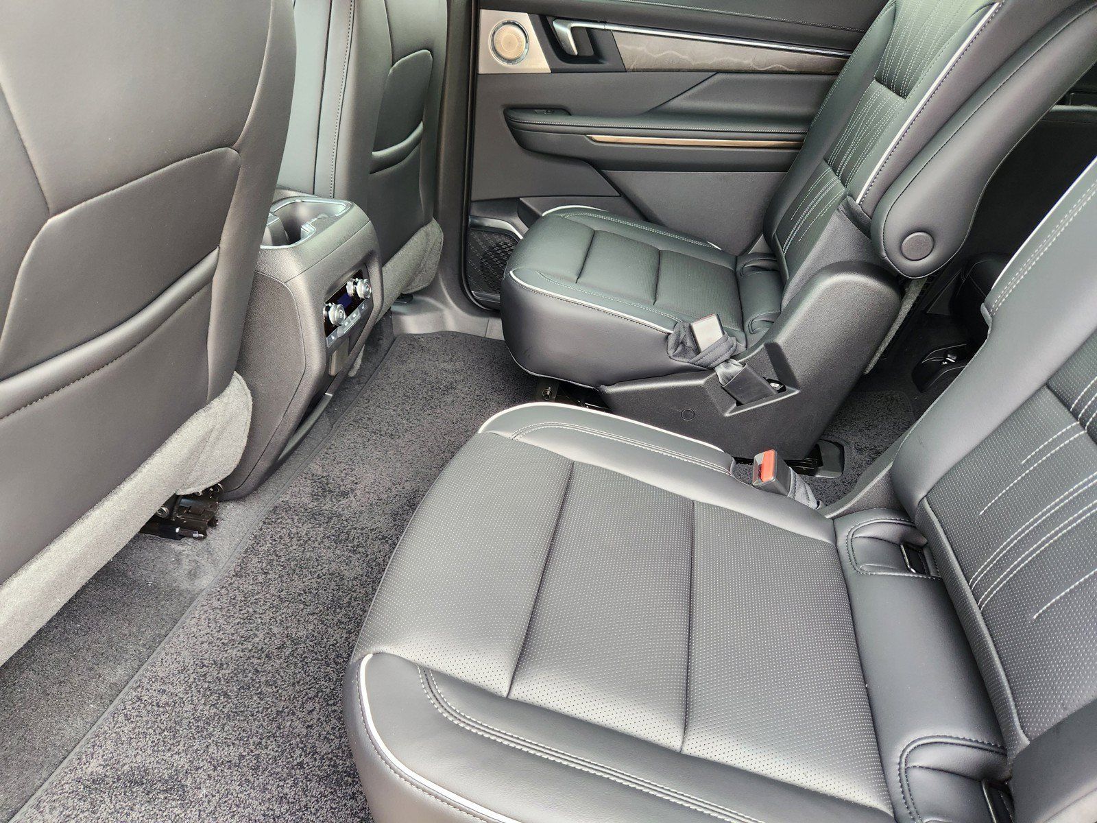 New 2026 Buick Enclave Avenir w/ Super Cruise Package FWD image 22