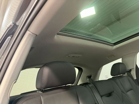 Used 2023 Audi Q7 2.0T Premium w/ Towing Package image 15