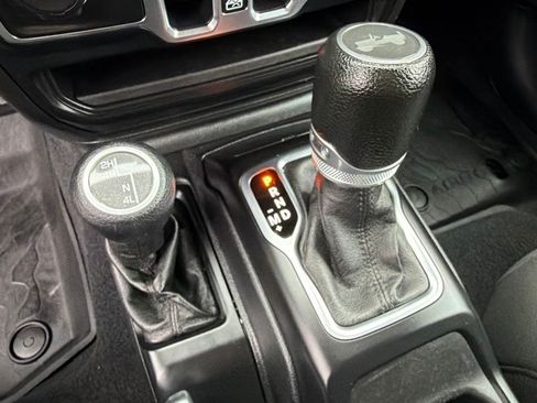 Used 2020 Jeep Wrangler Unlimited Sport S AWD/4WD image 20