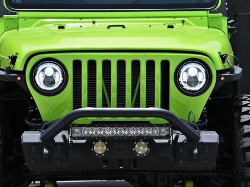 Used 2002 Jeep Wrangler X image 12