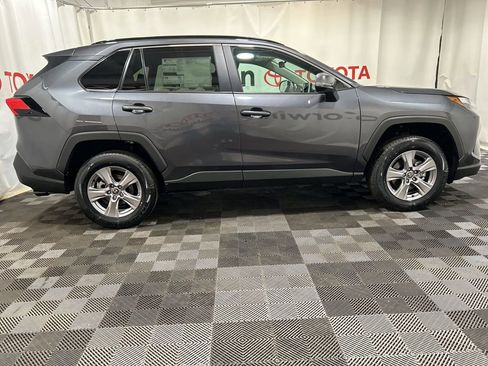Used 2025 Toyota RAV4 XLE image 7
