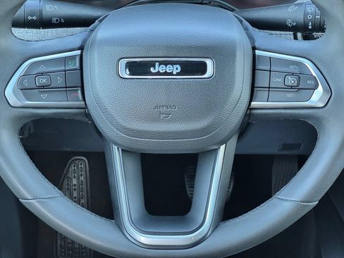 Used 2024 Jeep Compass Latitude AWD/4WD image 21