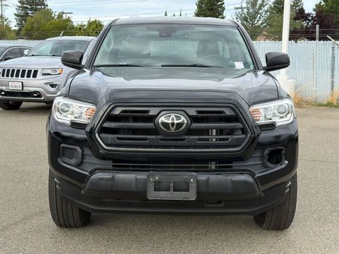Used 2019 Toyota Tacoma SR RWD image 6