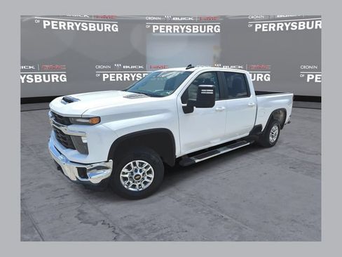 Used 2025 Chevrolet Silverado 2500 LT w/ Convenience Package AWD/4WD image 1