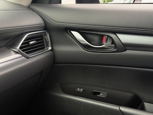 Used 2025 MAZDA CX-5 AWD 2.5 S w/ Select Package image 37