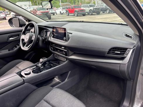 Used 2024 Nissan Rogue SV AWD/4WD image 30