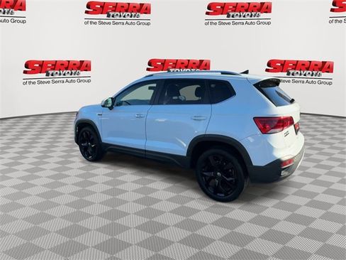 Used 2022 Volkswagen Taos SE image 7