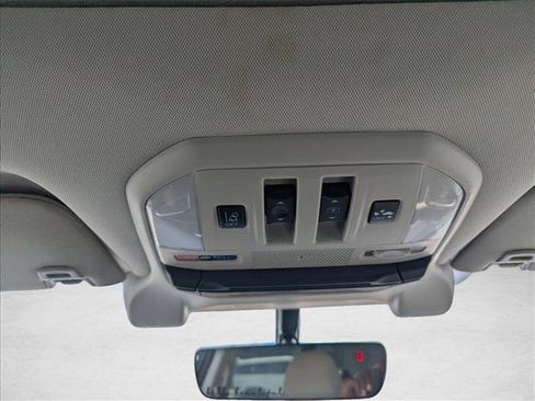 Used 2019 Subaru Ascent Premium AWD/4WD image 21