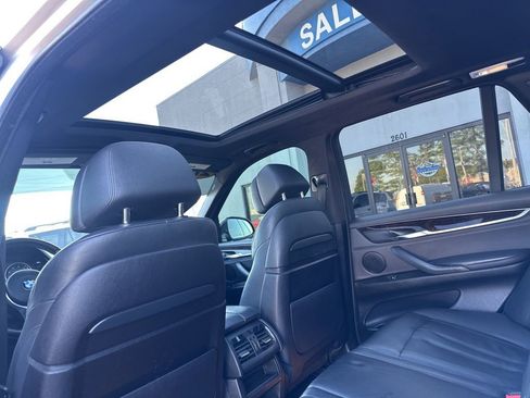 Used 2015 BMW X5 xDrive50i image 16