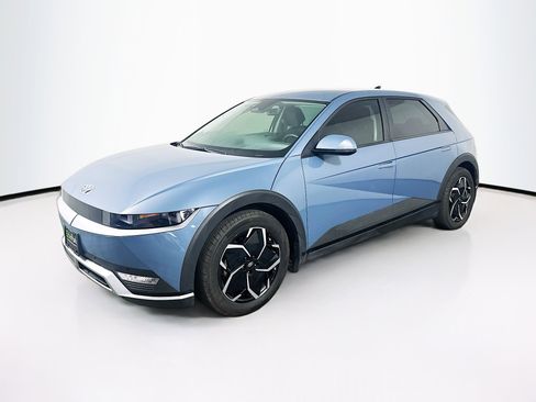 Used 2024 Hyundai Ioniq 5 SEL image 3