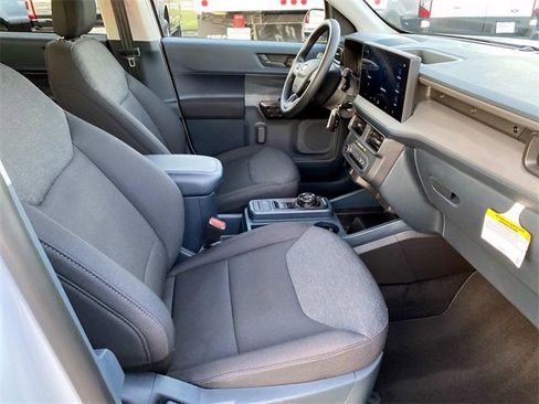 Used 2025 Ford Maverick XL image 22