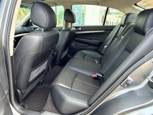 Used 2013 INFINITI G37 x Sedan w/ Premium Pkg AWD/4WD image 14