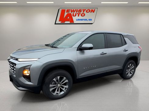 New 2026 Chevrolet Equinox LT w/ Convenience Package II image 4