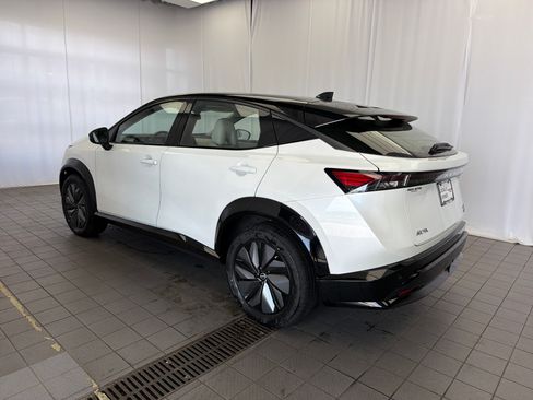 Used 2024 Nissan Ariya AWD image 6