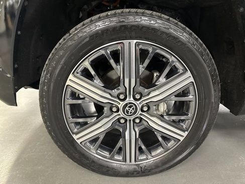 Used 2022 Toyota Tundra Capstone image 29