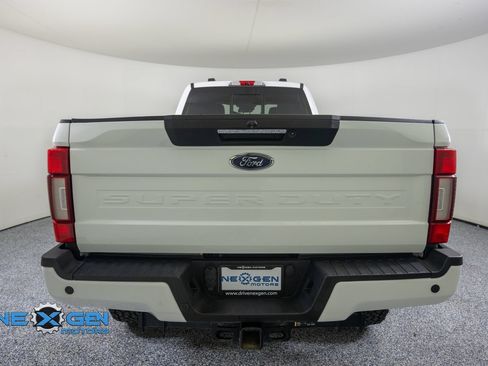 Used 2022 Ford F350 Lariat w/ Lariat Ultimate Package AWD/4WD image 6