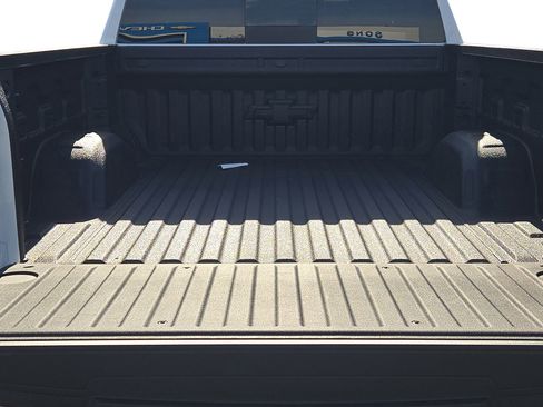 New 2026 Chevrolet Silverado 1500 LTZ w/ LTZ Premium Package image 9