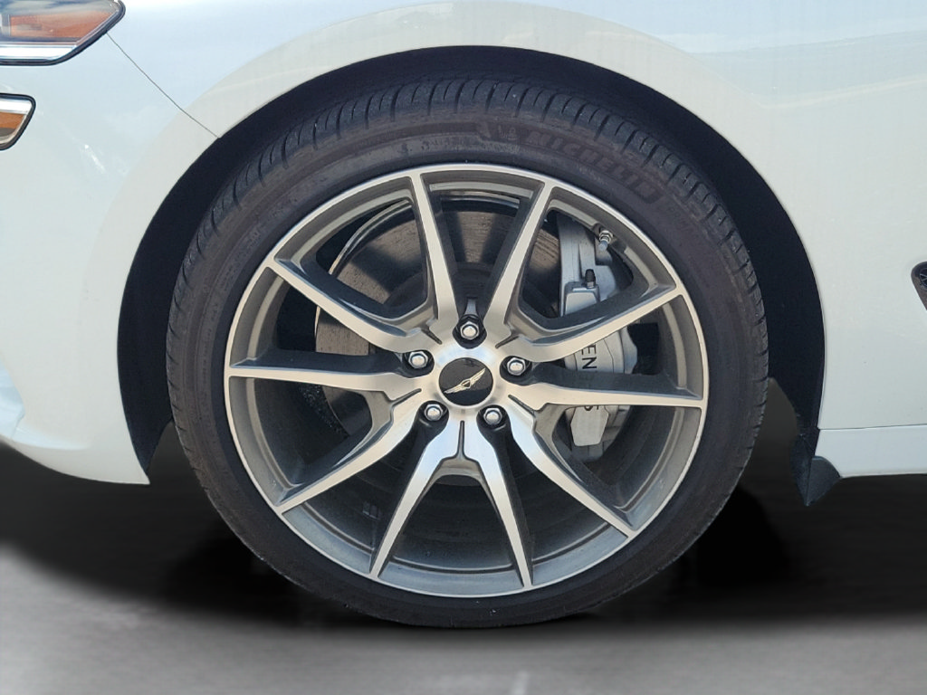 Used 2025 Genesis G70 2.5T RWD image 29