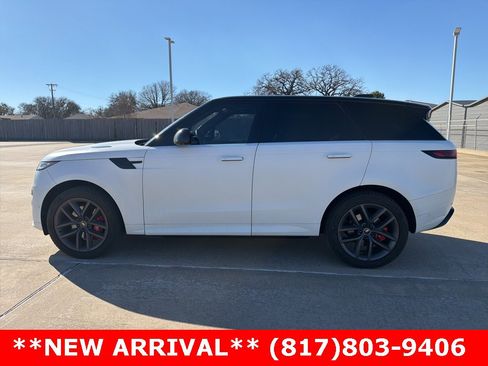 Used 2023 Land Rover Range Rover Sport SE Dynamic image 9