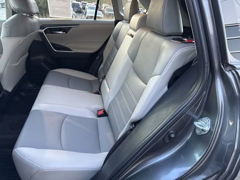 Used 2023 Toyota RAV4 XLE Premium image 26