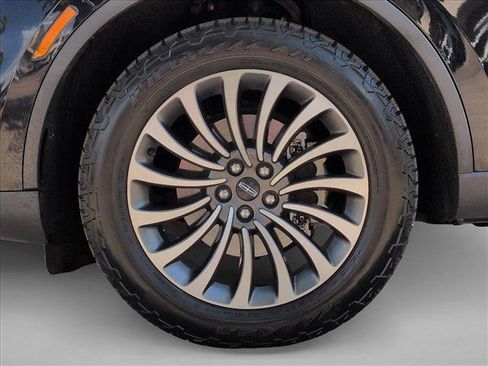 Used 2020 Lincoln Aviator Reserve w/ Elements Package Plus AWD/4WD image 24