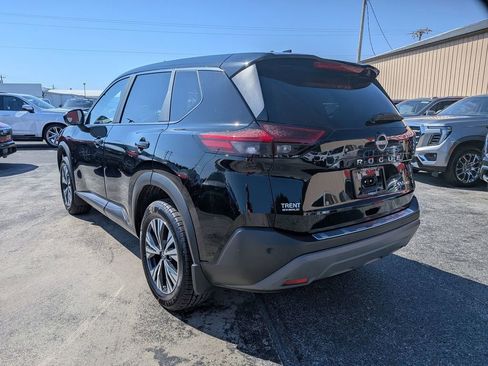 Used 2023 Nissan Rogue SV AWD/4WD image 2