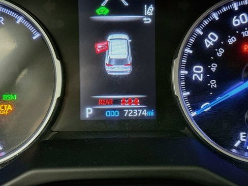 Certified 2022 Toyota RAV4 LE AWD/4WD image 12