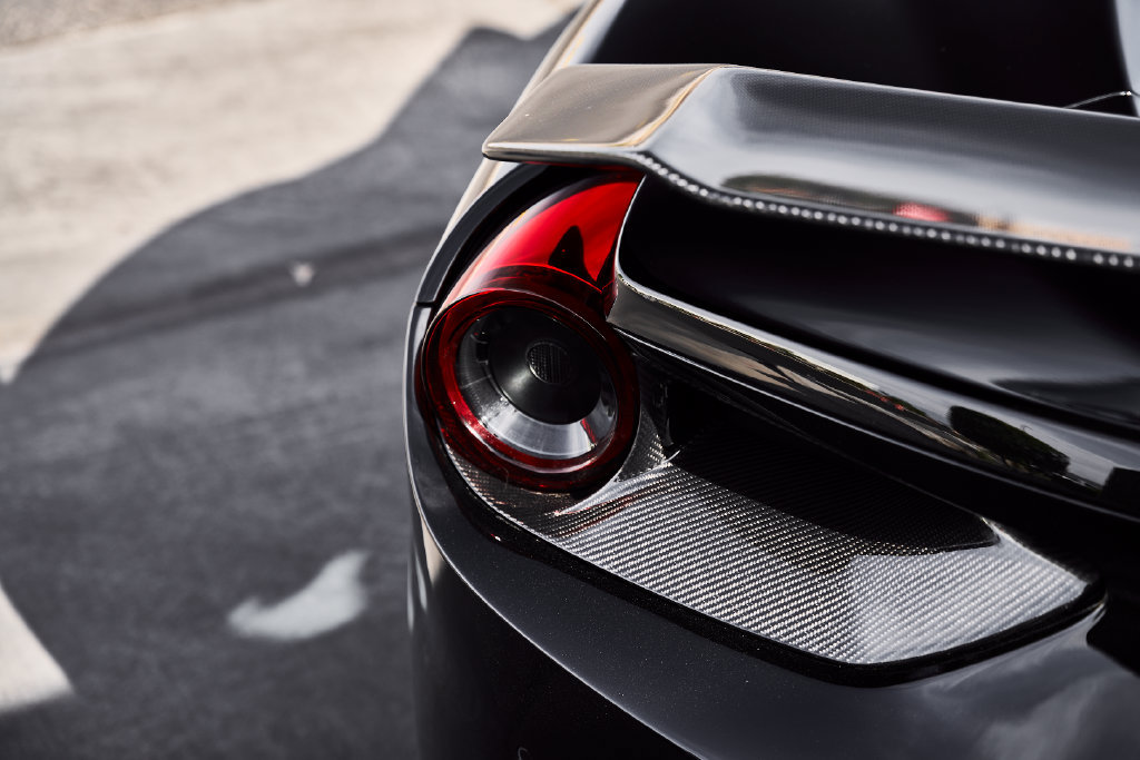 Used 2018 Ferrari 488 Spider RWD image 15