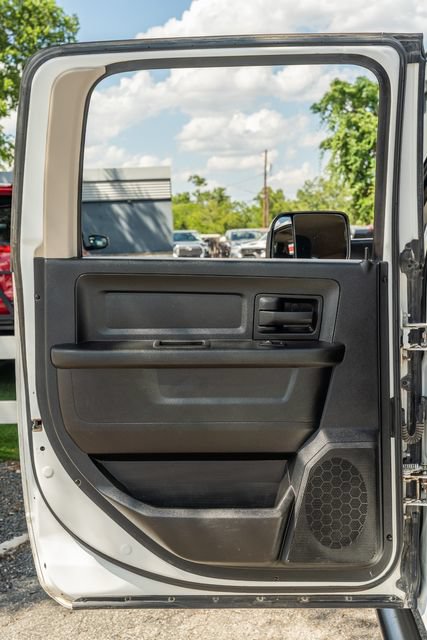 Used 2018 RAM 2500 Tradesman w/ Chrome Appearance Group AWD/4WD image 33