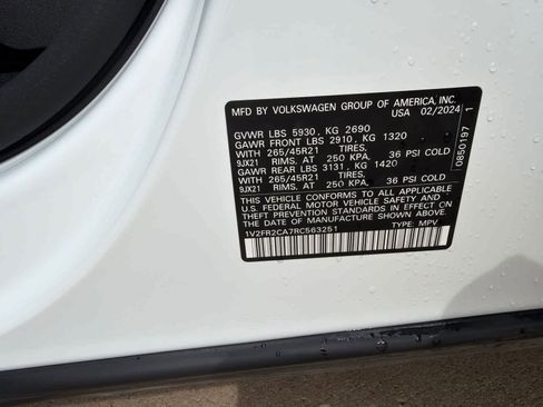 Used 2024 Volkswagen Atlas SEL Premium R-Line AWD/4WD image 22