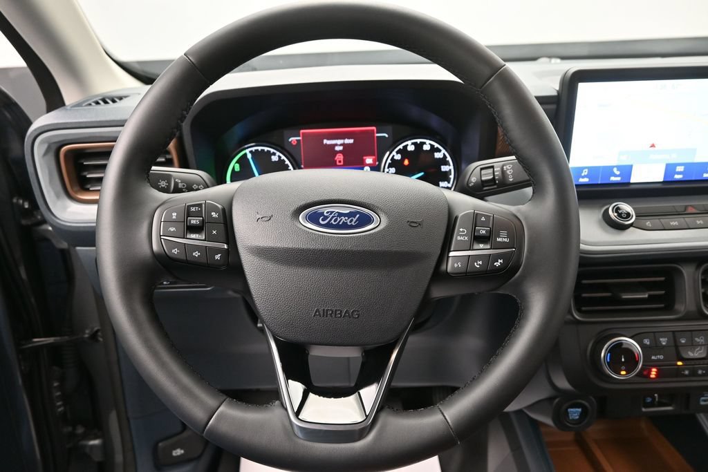 Used 2023 Ford Maverick Lariat w/ Lariat Luxury Package FWD image 29