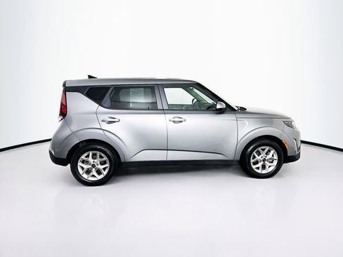 Used 2025 Kia Soul LX w/ LX Technology Package image 10