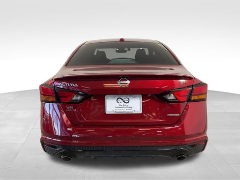 Used 2024 Nissan Altima 2.0 SR image 7