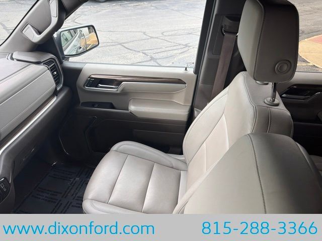Used 2023 Chevrolet Silverado 1500 LT w/ Leather Package AWD/4WD image 18
