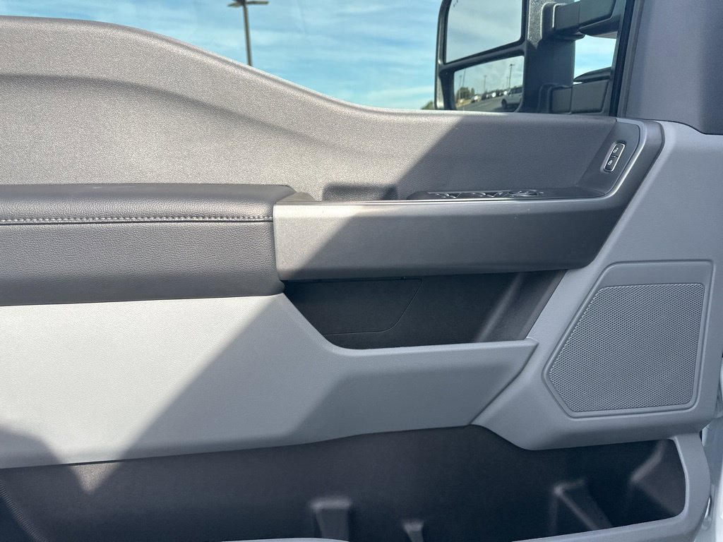 New 2026 Ford F250 XL w/ STX Appearance Package AWD/4WD image 10