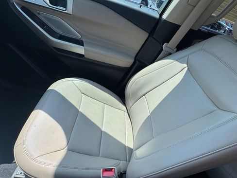 Used 2023 Ford Explorer Limited w/ Limited Technology Package AWD/4WD image 30