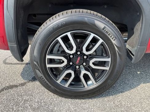 Used 2023 GMC Sierra 1500 AT4 w/ AT4 Premium Package AWD/4WD image 26