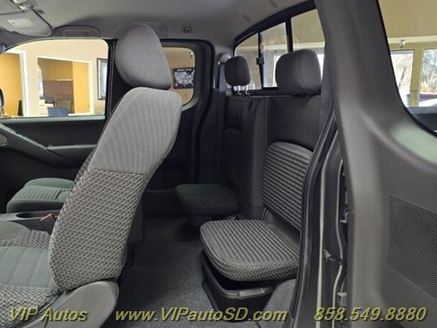 Used 2007 Nissan Frontier SE w/ SE Value Truck Pkg RWD image 16