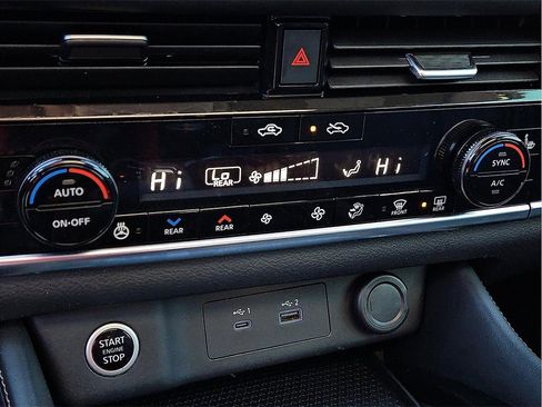 Used 2021 Nissan Rogue SL image 16