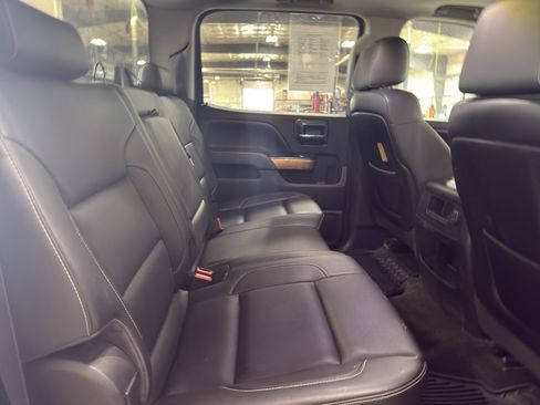 Used 2015 Chevrolet Silverado 2500 LTZ w/ Duramax Plus Package AWD/4WD image 10
