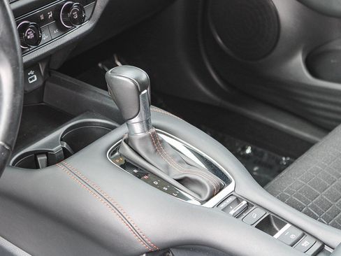 Certified 2025 Honda HR-V Sport image 21