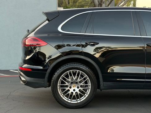 Used 2015 Porsche Cayenne Diesel image 14