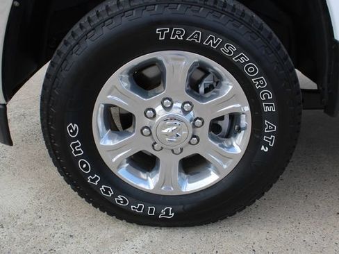 Used 2025 RAM 2500 Big Horn AWD/4WD image 12